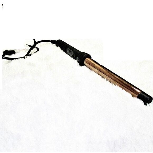 ✨NWOT✨ SRI Perfect Curl Curling Wand